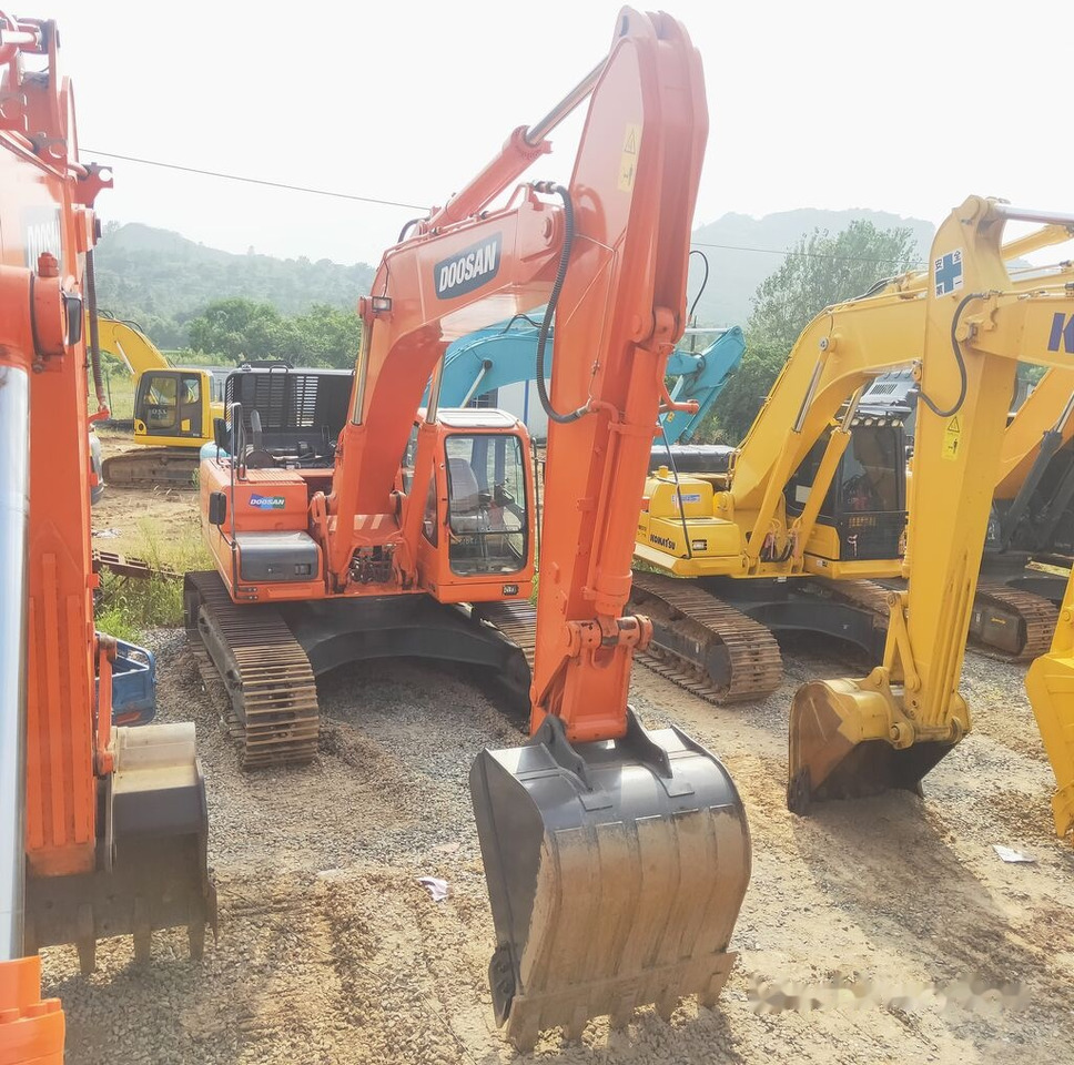 Doosan DX300LC - Гусеничный экскаватор: фото 5 Doosan DX300LC - Гусеничный экскаватор: фото 5