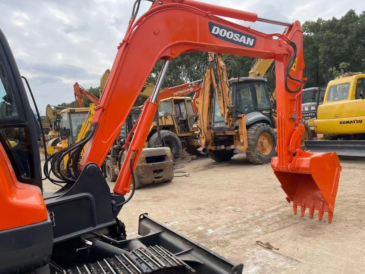 Doosan DX60 - Мини-экскаватор: фото 4 Doosan DX60 - Мини-экскаватор: фото 4