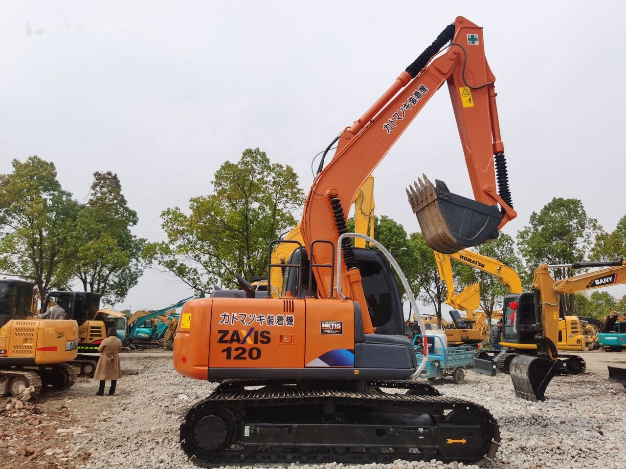 Hitachi ZX120 - Гусеничный экскаватор: фото 5 Hitachi ZX120 - Гусеничный экскаватор: фото 5
