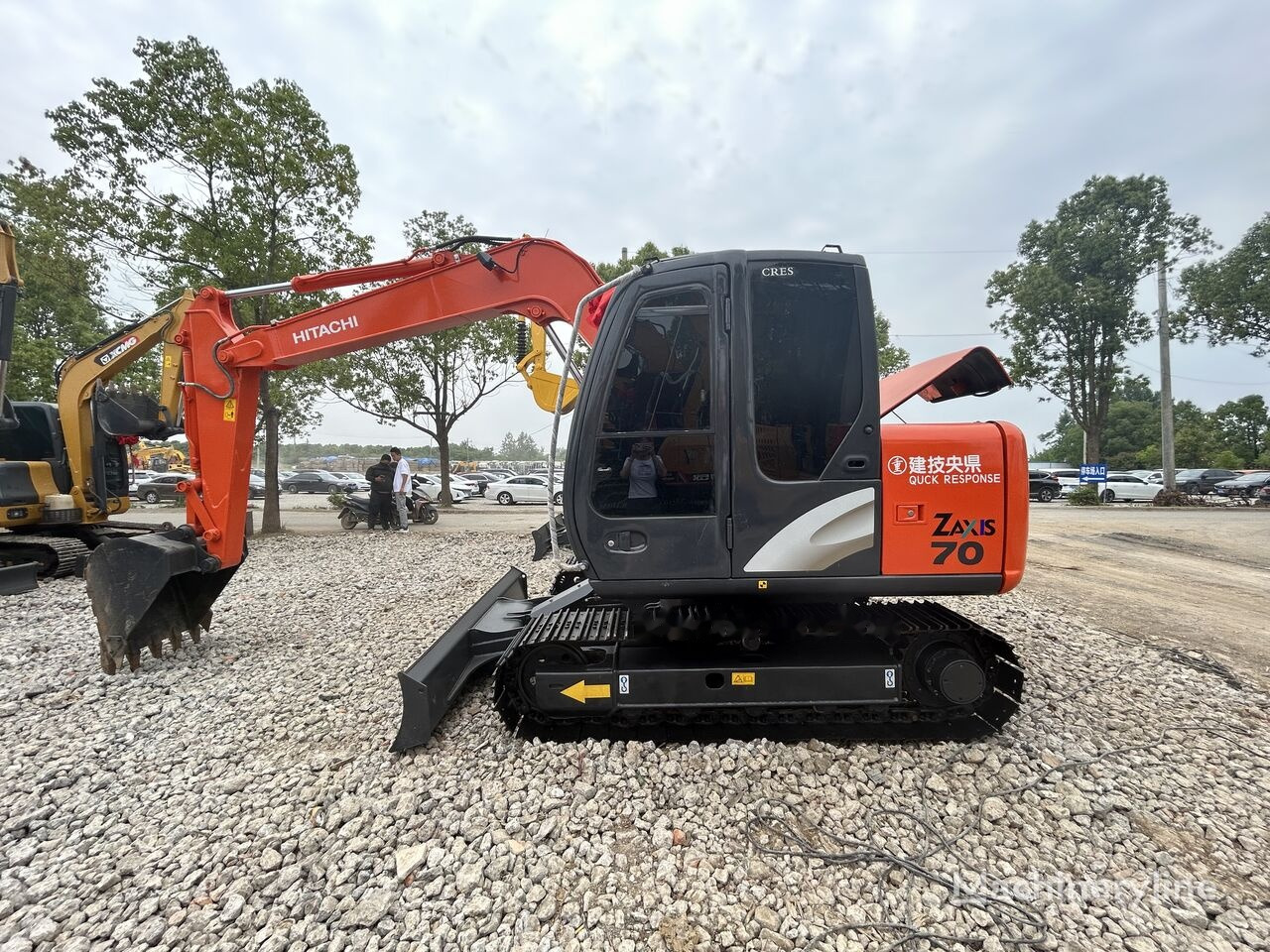 Hitachi ZX70 - Гусеничный экскаватор: фото 1 Hitachi ZX70 - Гусеничный экскаватор: фото 1
