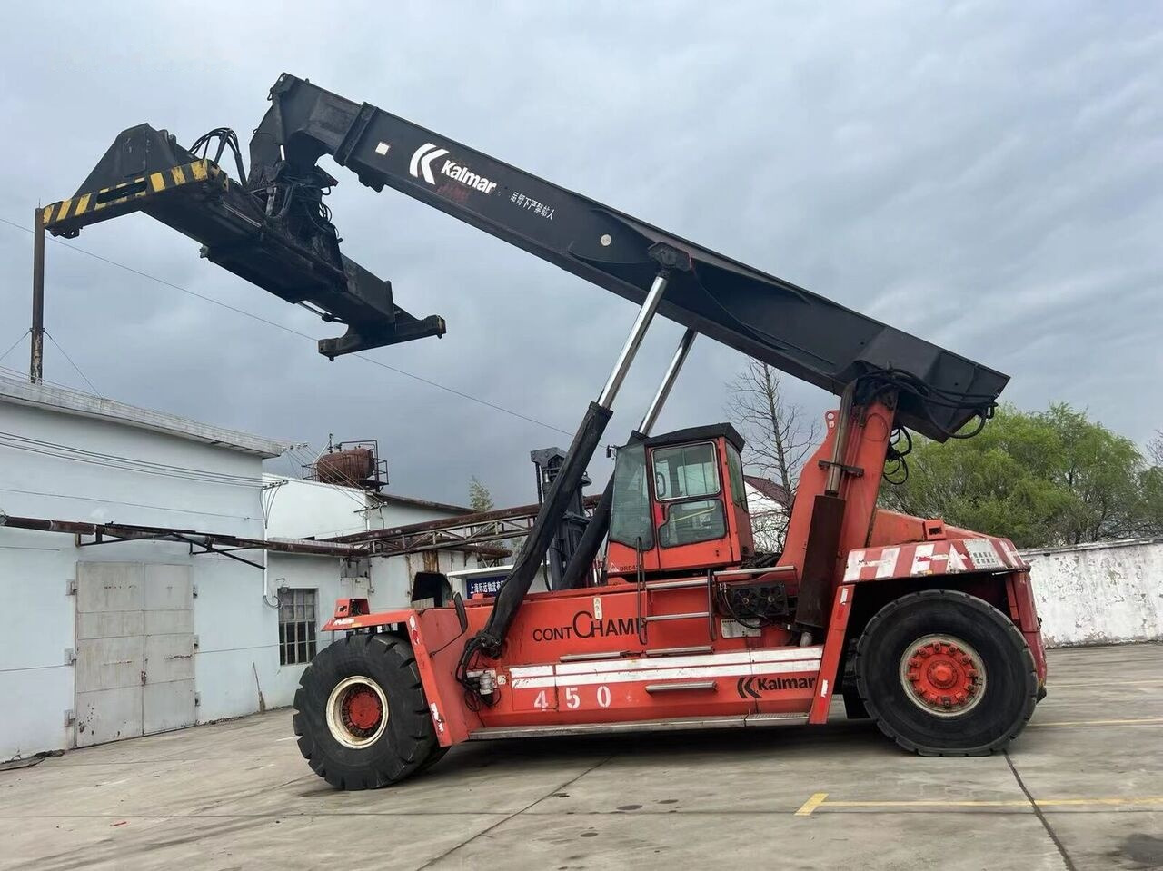 Kalmar DRF450-60S5 - Ричстакер: фото 4 Kalmar DRF450-60S5 - Ричстакер: фото 4