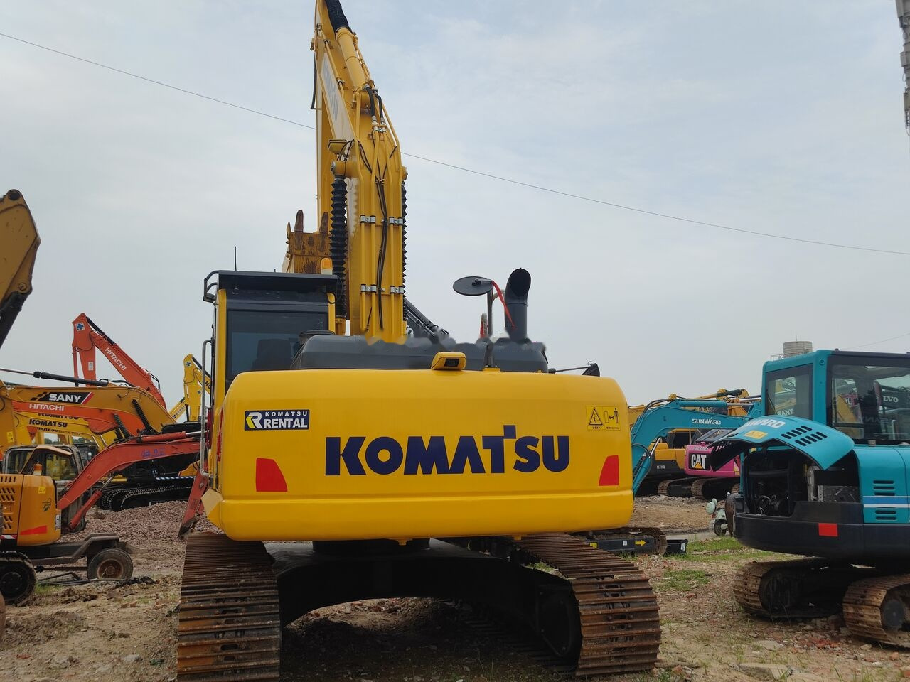 Komatsu PC240LC - Гусеничный экскаватор: фото 4 Komatsu PC240LC - Гусеничный экскаватор: фото 4
