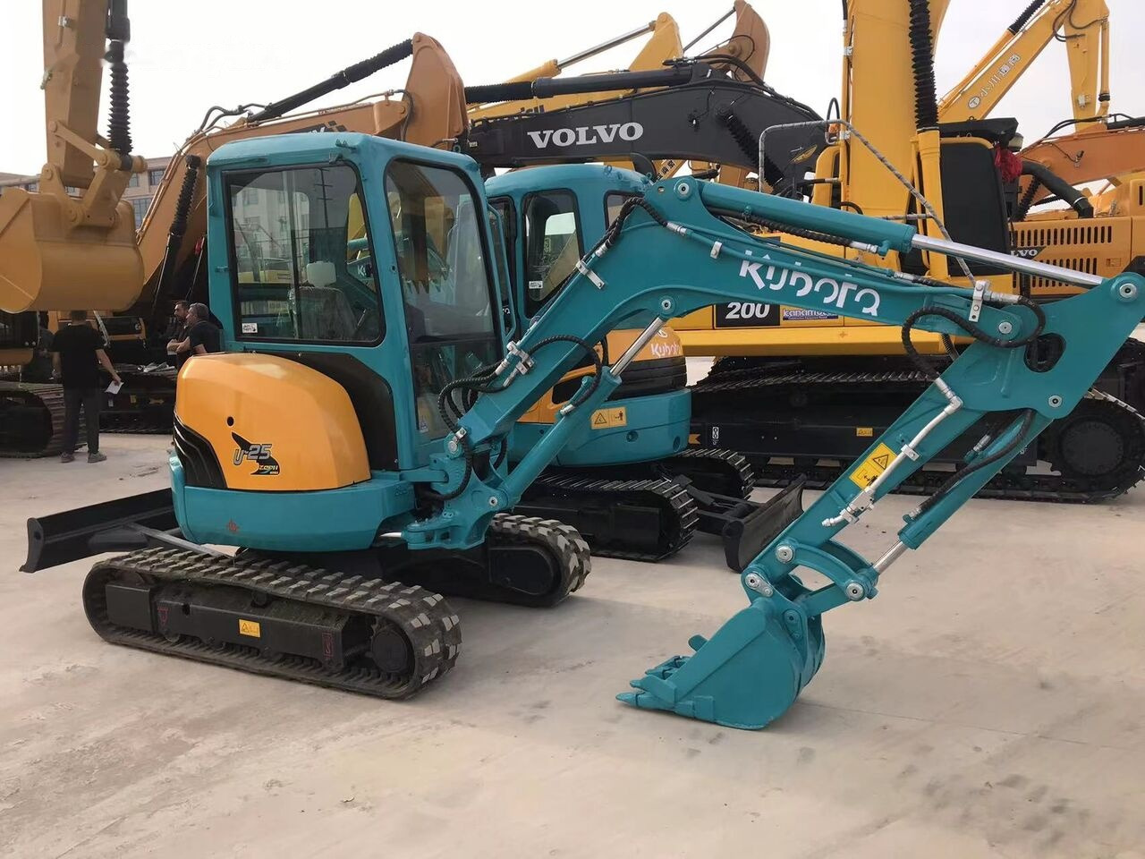 Kubota U25 - Мини-экскаватор: фото 2 Kubota U25 - Мини-экскаватор: фото 2