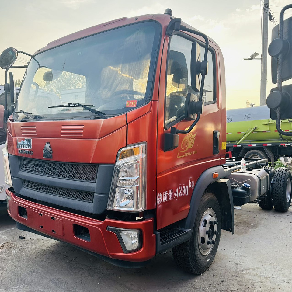 SINOTRUK HOWO - Тягач: фото 2 SINOTRUK HOWO - Тягач: фото 2