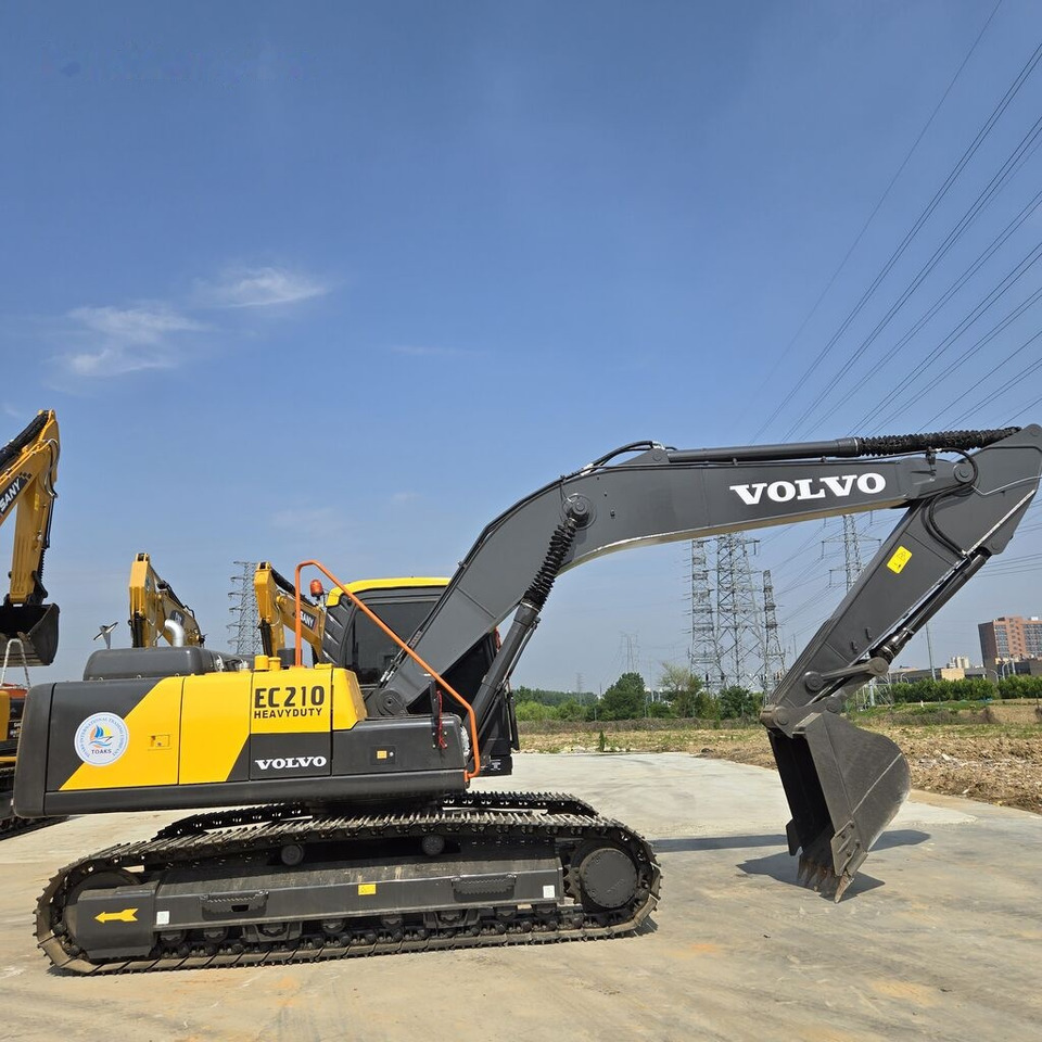 Volvo EC210 - Гусеничный экскаватор: фото 3 Volvo EC210 - Гусеничный экскаватор: фото 3