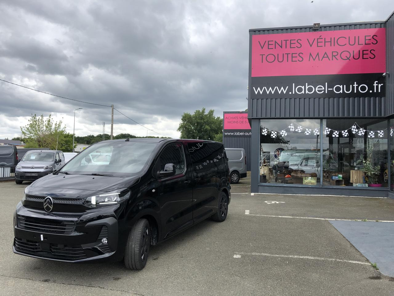 CITROEN jumpy XL 2.0 BLUEHDI 180CH S&S CABINE APPROFONDIE FIXE EAT8 5 PLACES - Цельнометаллический фургон: фото 5 CITROEN jumpy XL 2.0 BLUEHDI 180CH S&S CABINE APPROFONDIE FIXE EAT8 5 PLACES - Цельнометаллический фургон: фото 5