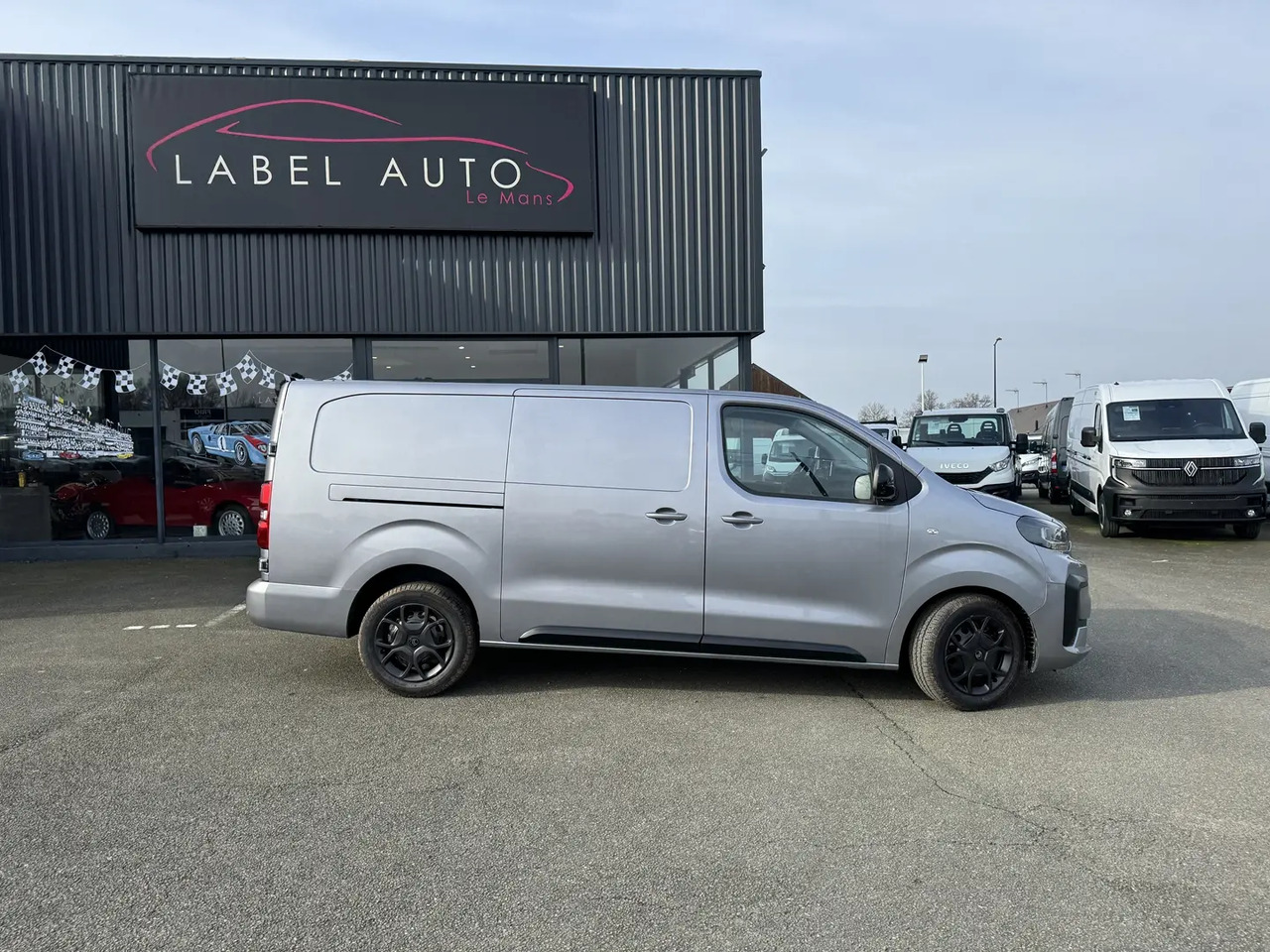 Цельнометаллический фургон Citroen Jumpy XL 2.0 BLUEHDI 180CH S&S PACK PREMIUM CONNECT EAT8: фото 8