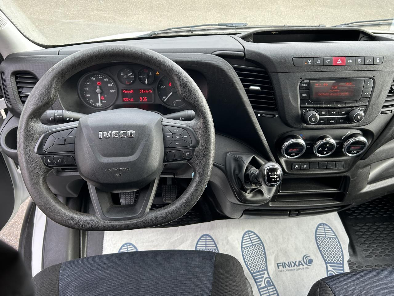 IVECO Daily 35 C 14 S&S (Quad-Leaf) CHASSIS CABINE 2014 35C/35S Chassis cabine 35 C Epmt.3.75 PHASE 3 - Малотоннажный самосвал: фото 4 IVECO Daily 35 C 14 S&S (Quad-Leaf) CHASSIS CABINE 2014 35C/35S Chassis cabine 35 C Epmt.3.75 PHASE 3 - Малотоннажный самосвал: фото 4
