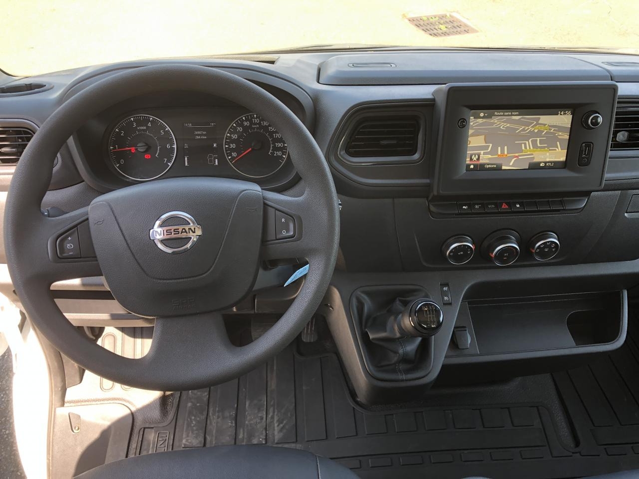 NISSAN INTERSTAR 3T5 2.3 DCI 165CH RJ PLATEAU RIDELLES - Малотоннажный бортовой грузовик: фото 4 NISSAN INTERSTAR 3T5 2.3 DCI 165CH RJ PLATEAU RIDELLES - Малотоннажный бортовой грузовик: фото 4