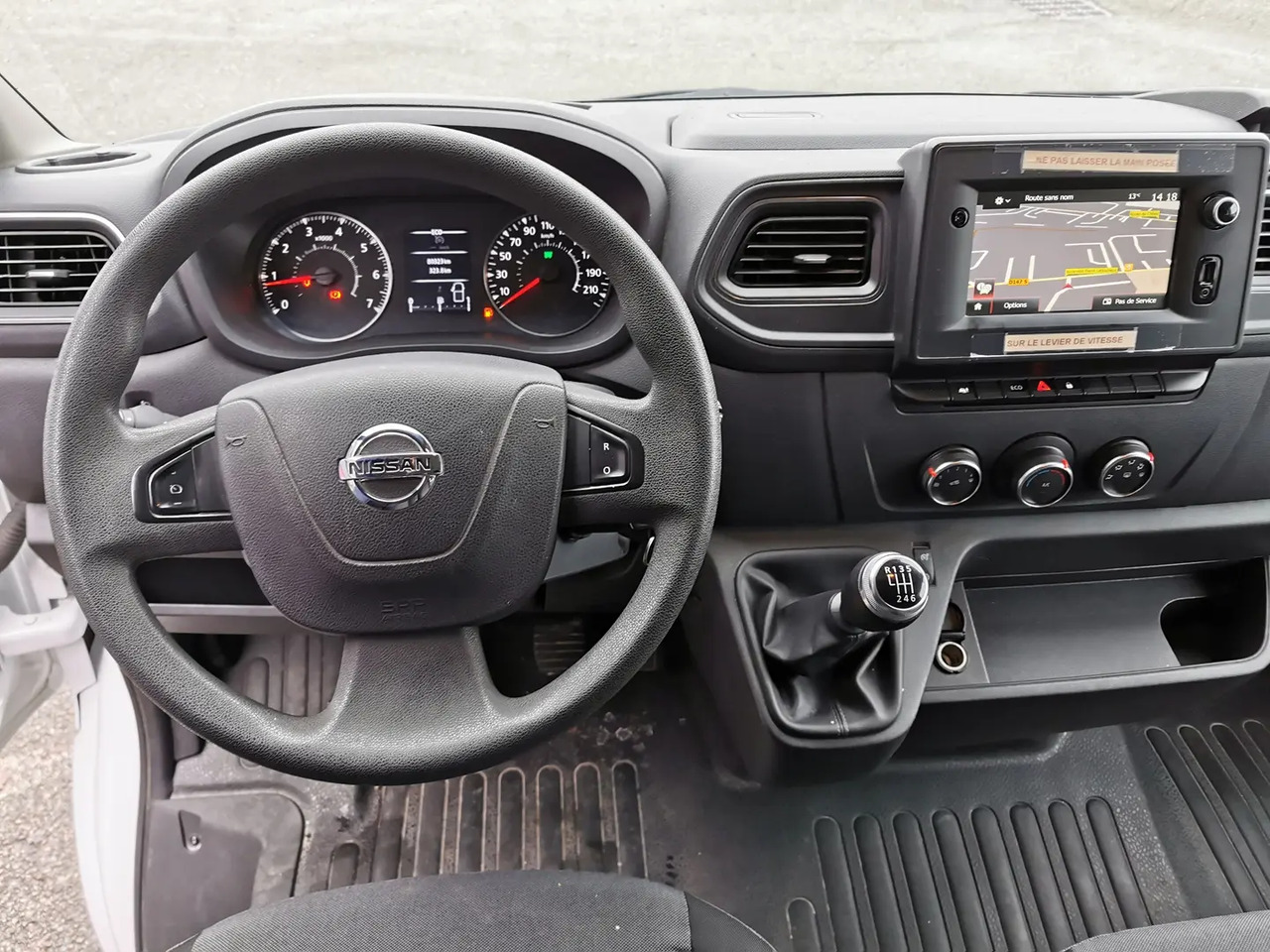 Nissan Interstar L2H2 3T5 2.3 DCI 135CH N-CONNECTA CAB APPRO - Грузопассажирский фургон: фото 3 Nissan Interstar L2H2 3T5 2.3 DCI 135CH N-CONNECTA CAB APPRO - Грузопассажирский фургон: фото 3