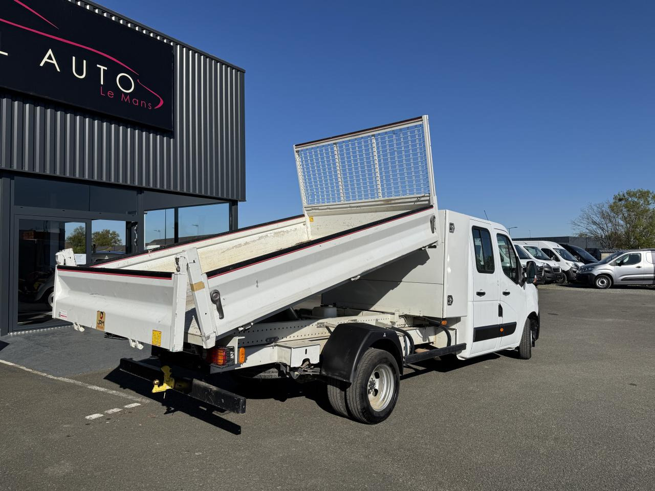 RENAULT MASTER 3T5 BENNE + COFFRE RJ DOUBLE CABINE 6 PL 2.3 DCI 130 CH CONFORT + GPS + REGUL + CLIM - Малотоннажный самосвал: фото 5 RENAULT MASTER 3T5 BENNE + COFFRE RJ DOUBLE CABINE 6 PL 2.3 DCI 130 CH CONFORT + GPS + REGUL + CLIM - Малотоннажный самосвал: фото 5