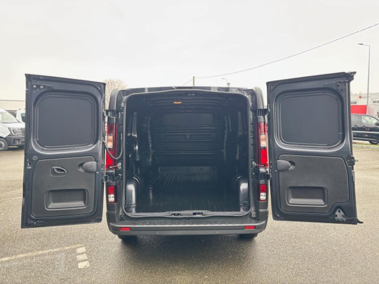 RENAULT Trafic L2H1 3000 Kg 2.0 Blue dCi - 150 2024 III FOURGON Fourgon Advance L2H1 PHASE 3 - Цельнометаллический фургон: фото 3 RENAULT Trafic L2H1 3000 Kg 2.0 Blue dCi - 150 2024 III FOURGON Fourgon Advance L2H1 PHASE 3 - Цельнометаллический фургон: фото 3