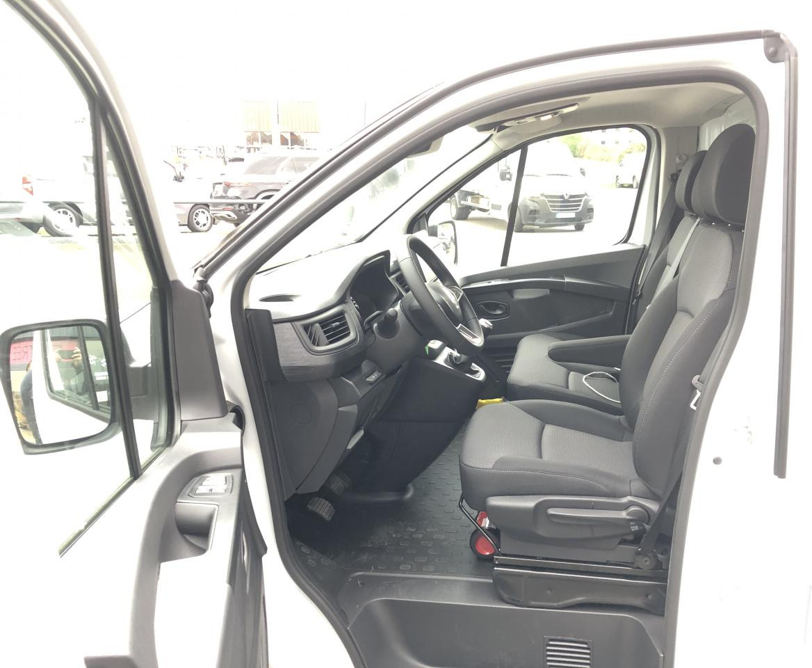 RENAULT Trafic L2H1 3000 Kg 2.0 Blue dCi 170ch ADVANCE - Цельнометаллический фургон: фото 5 RENAULT Trafic L2H1 3000 Kg 2.0 Blue dCi 170ch ADVANCE - Цельнометаллический фургон: фото 5