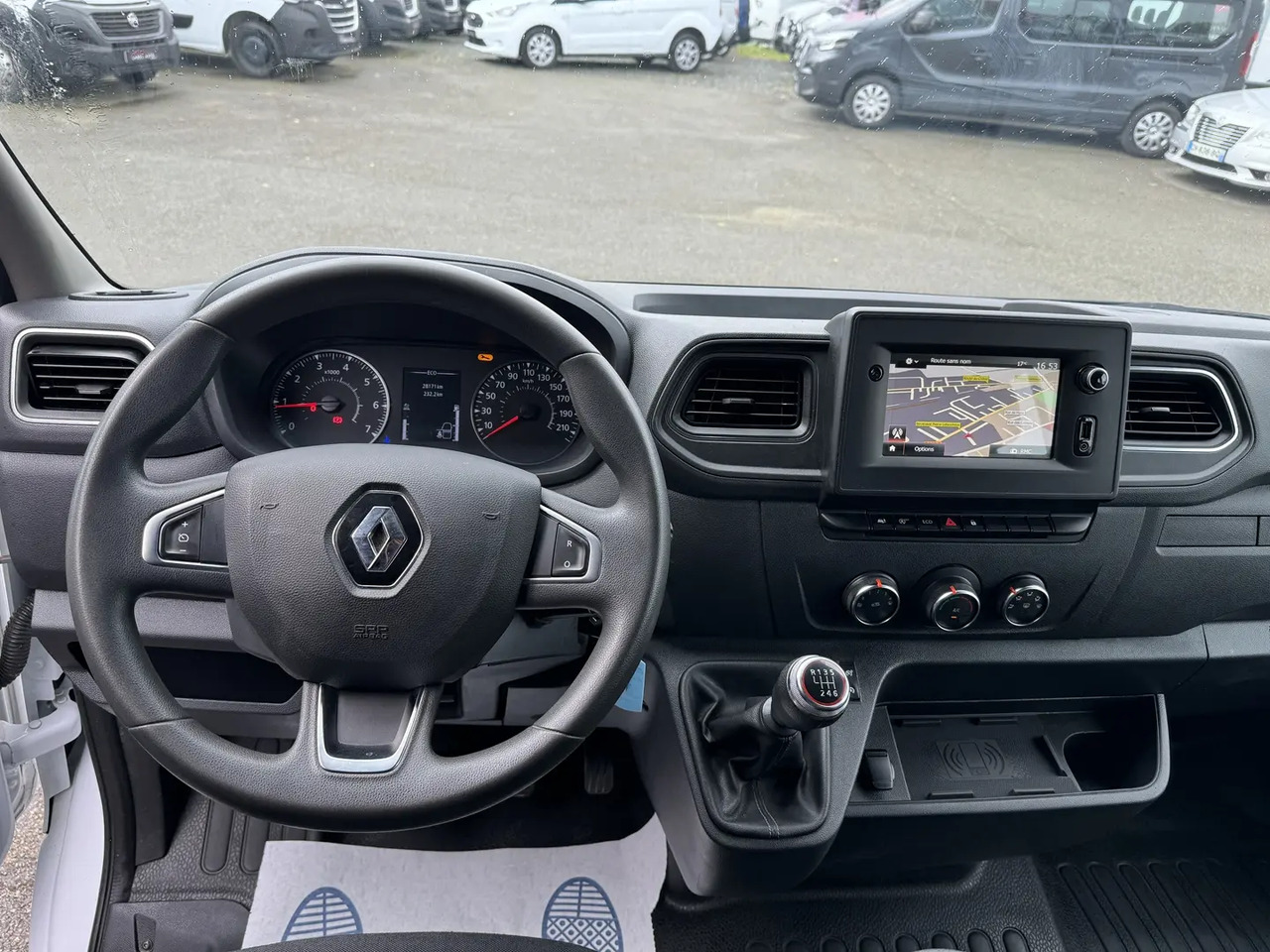 Renault Master 3500 L4 2.3 BLUE DCI 145CH DOUBLE CABINE CONFORT EUROVI - Малотоннажный самосвал, Грузопассажирский фургон: фото 3 Renault Master 3500 L4 2.3 BLUE DCI 145CH DOUBLE CABINE CONFORT EUROVI - Малотоннажный самосвал, Грузопассажирский фургон: фото 3