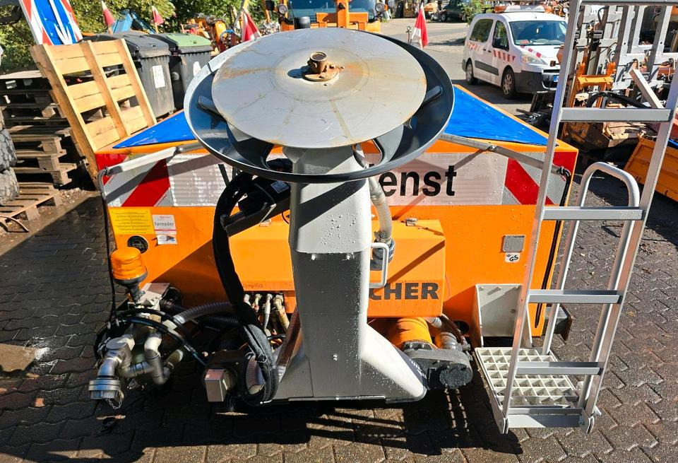 Разбрасыватель песка/ Соли Bucher Yeti 2500W FS Gmeiner Salzstreuer Streuautomat Streusilo für Unimog UGN UGE 405 423 427 530 430 429: фото 7 Разбрасыватель песка/ Соли Bucher Yeti 2500W FS Gmeiner Salzstreuer Streuautomat Streusilo für Unimog UGN UGE 405 423 427 530 430 429: фото 7