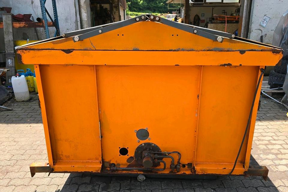 Epoke SH3101 Salzstreuer 1,6m3 Salzsilo passend für Fendt Xylon JCB Fasttrac Multicar Unimog Winterdienst Aufbaustreuer Streuautomat Schmidt Küpper-Weisser - Разбрасыватель песка/ Соли: фото 4 Epoke SH3101 Salzstreuer 1,6m3 Salzsilo passend für Fendt Xylon JCB Fasttrac Multicar Unimog Winterdienst Aufbaustreuer Streuautomat Schmidt Küpper-Weisser - Разбрасыватель песка/ Соли: фото 4