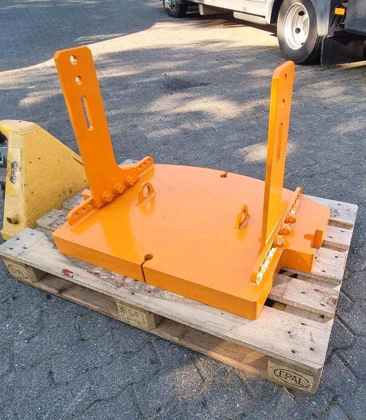 Heckgewicht Unimog 405 U400 U 300 500 400 318 423 427 429 430 530 527 535 Kontergewicht Mulag Mähausleger Böschungsmulcher Dücker - Противовес для Коммунальной и специальной техники: фото 3 Heckgewicht Unimog 405 U400 U 300 500 400 318 423 427 429 430 530 527 535 Kontergewicht Mulag Mähausleger Böschungsmulcher Dücker - Противовес для Коммунальной и специальной техники: фото 3