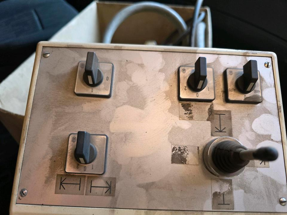 Leitpfostenwaschgerät WV 3-L Wassenberg Schmidt Drutzel für Unimog 405 U290 300 400 500 427 424 318 218 430 Leitpfosten - Щетка: фото 5 Leitpfostenwaschgerät WV 3-L Wassenberg Schmidt Drutzel für Unimog 405 U290 300 400 500 427 424 318 218 430 Leitpfosten - Щетка: фото 5