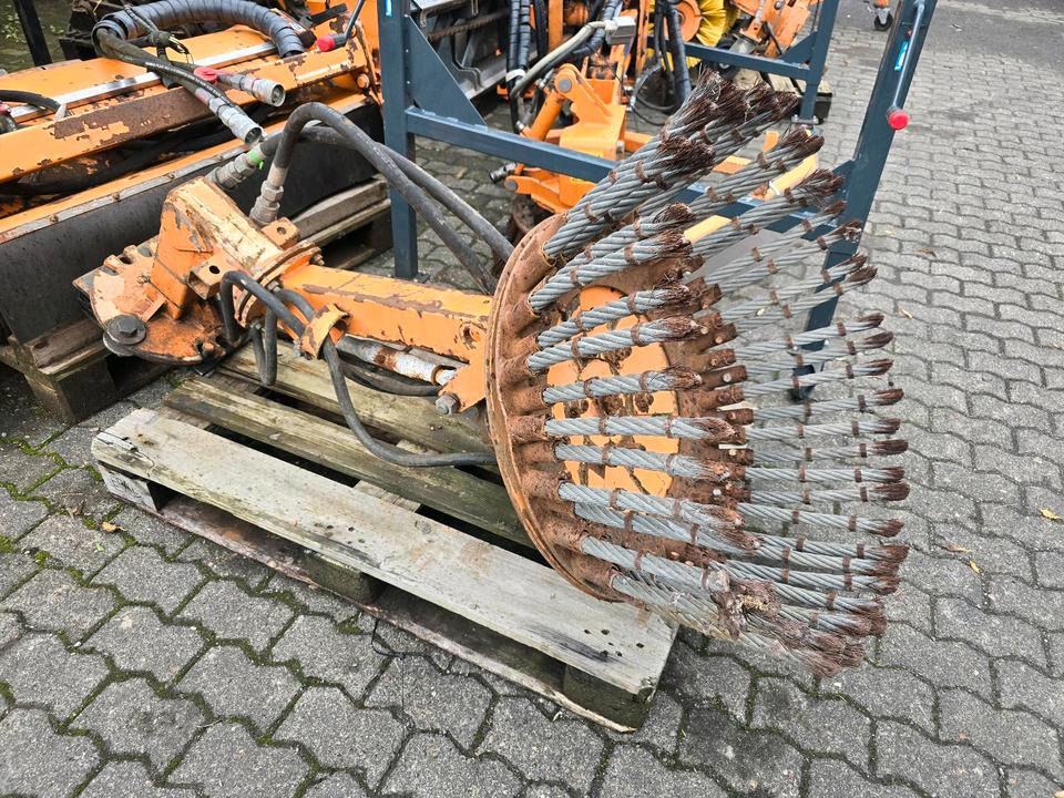 Mulag Flächenbürste Wildkrautbürste Mähausleger MKM FME FMK 500 600 700 Böschungsmäher Böschungsmulcher Dücker - Щетка: фото 2 Mulag Flächenbürste Wildkrautbürste Mähausleger MKM FME FMK 500 600 700 Böschungsmäher Böschungsmulcher Dücker - Щетка: фото 2