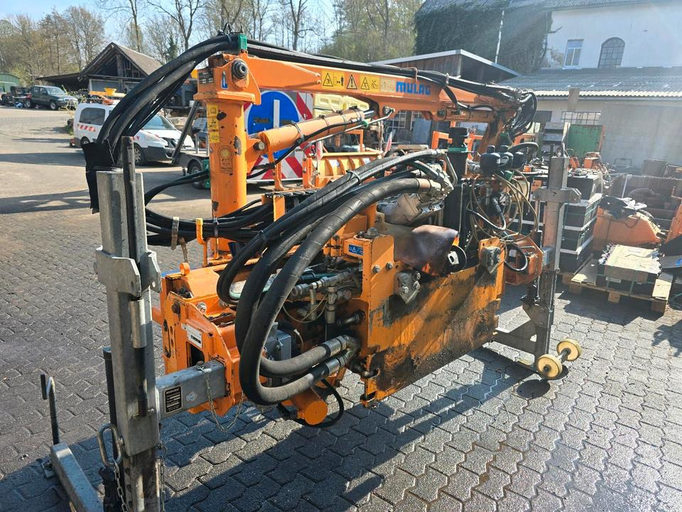 Mulag MKM 700 Böschungsmäher Böschungsmulcher Ausleger Auslegemulcher Unimog 405 427 430 U300 U 400 500 Mercedes-Benz Dücker DUA FME UNA - Манипуляторная косилка: фото 3 Mulag MKM 700 Böschungsmäher Böschungsmulcher Ausleger Auslegemulcher Unimog 405 427 430 U300 U 400 500 Mercedes-Benz Dücker DUA FME UNA - Манипуляторная косилка: фото 3