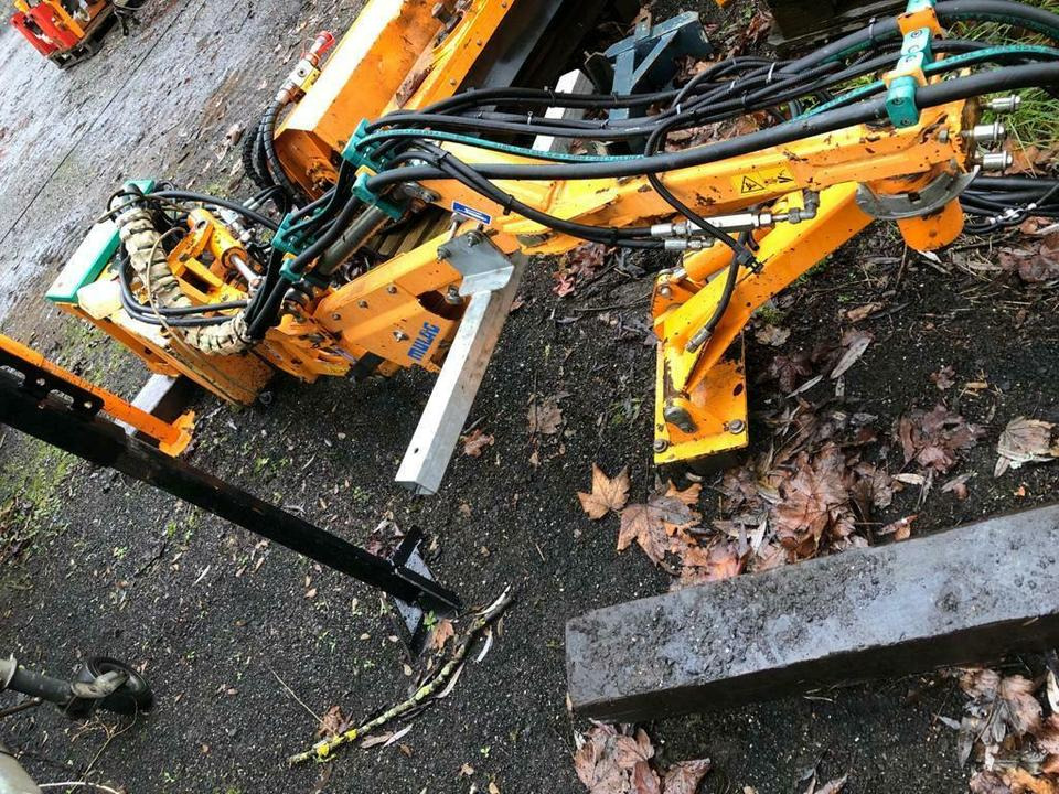Mulag MRK 300 Randstreifenmäher Böschungsmulcher Mähausleger MKM - Боковая косилка-измельчитель: фото 1 Mulag MRK 300 Randstreifenmäher Böschungsmulcher Mähausleger MKM - Боковая косилка-измельчитель: фото 1