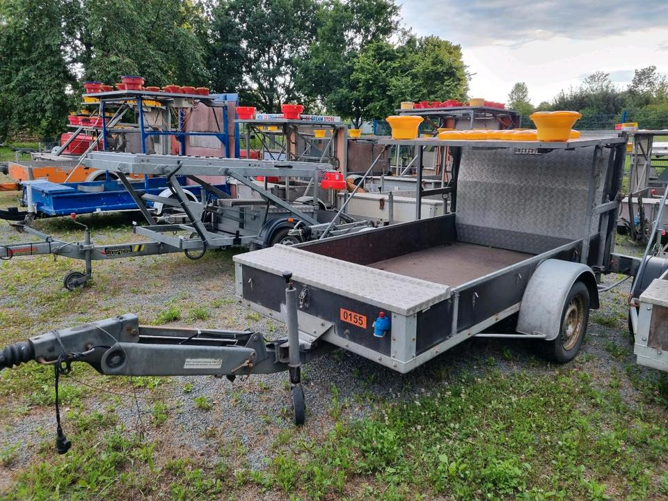 LED Nissen VZ616 B3 Verkehrsleittafel Verkehrsleitanhänger Absperrtafel Verkehrssicherungsanhänger Verkehrssicherung Leittafel - Прицеп: фото 2 LED Nissen VZ616 B3 Verkehrsleittafel Verkehrsleitanhänger Absperrtafel Verkehrssicherungsanhänger Verkehrssicherung Leittafel - Прицеп: фото 2