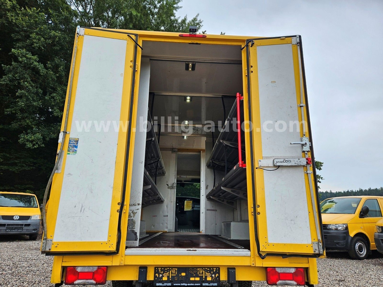 Iveco Daily 1.Hand*EU4* Regale Integralkoffer DHL POST - Торговый грузовик: фото 5 Iveco Daily 1.Hand*EU4* Regale Integralkoffer DHL POST - Торговый грузовик: фото 5
