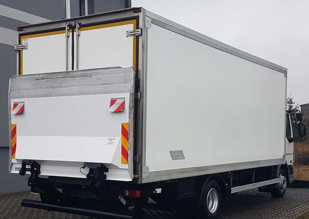 DAF LF 45.180 WINDA CHŁODNIA 15EP 6,20x2,45x2,19 KLIMA - Рефрижератор: фото 4 DAF LF 45.180 WINDA CHŁODNIA 15EP 6,20x2,45x2,19 KLIMA - Рефрижератор: фото 4