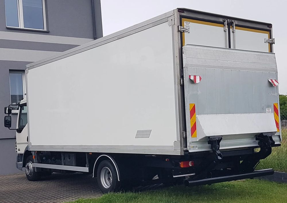 DAF LF 45.180 WINDA CHŁODNIA 15EP - Рефрижератор: фото 3 DAF LF 45.180 WINDA CHŁODNIA 15EP - Рефрижератор: фото 3