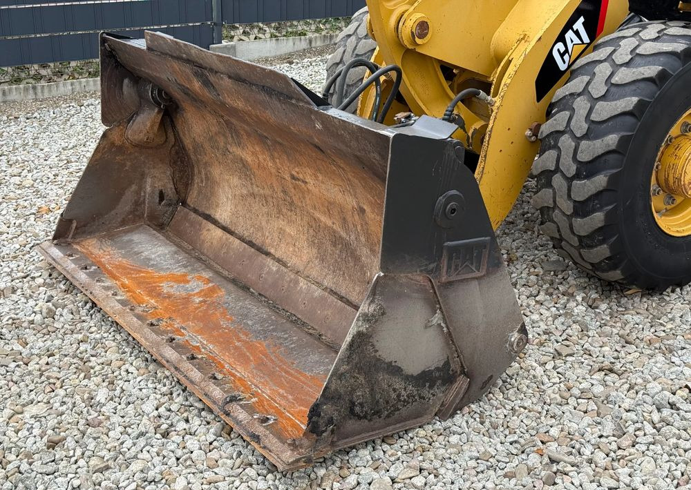 Caterpillar * CAT 907 H * Ładowarka * Sprowadzona * Bardzo Dobry Stan - Колёсный погрузчик: фото 2 Caterpillar * CAT 907 H * Ładowarka * Sprowadzona * Bardzo Dobry Stan - Колёсный погрузчик: фото 2