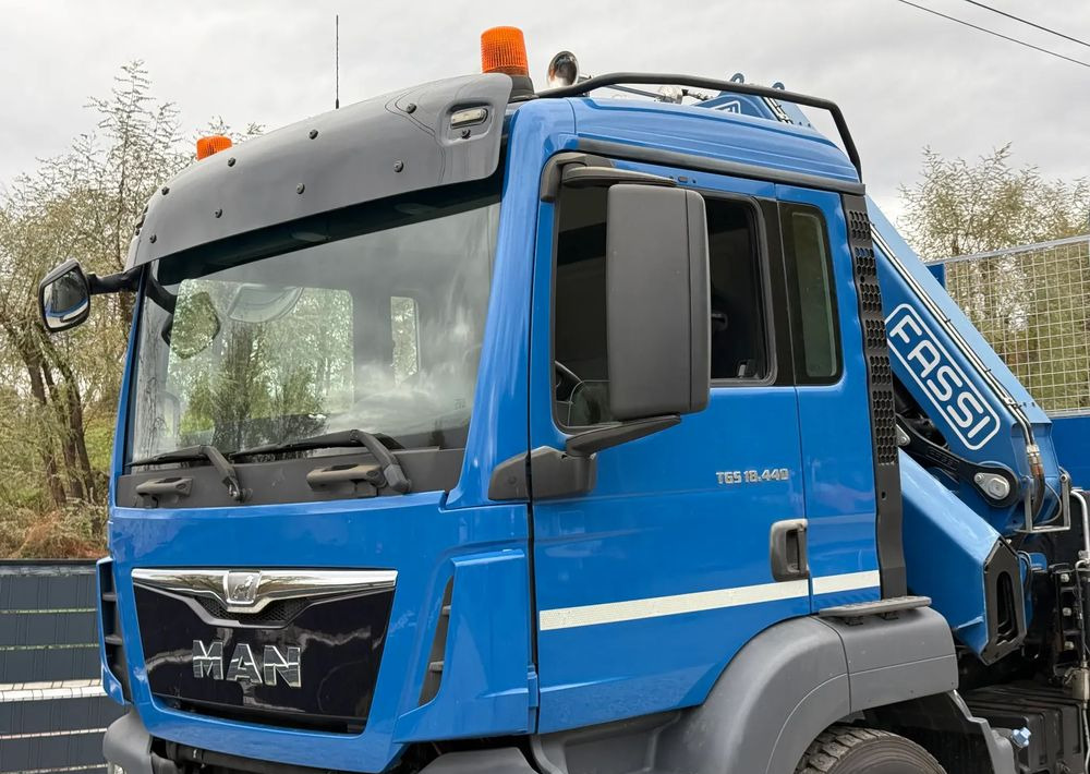 MAN * MAN 18.440 TGS * 4x4 * HDS Fassi F215 * Sprowadzony * 95 000 KM ! * Stan Jak Nowy - Грузовик бортовой/ Платформа, Автоманипулятор: фото 4 MAN * MAN 18.440 TGS * 4x4 * HDS Fassi F215 * Sprowadzony * 95 000 KM ! * Stan Jak Nowy - Грузовик бортовой/ Платформа, Автоманипулятор: фото 4