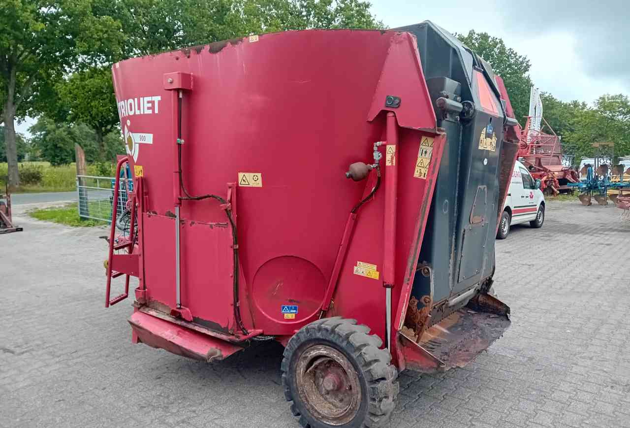 Trioliet Gigant 900 voermengwagen - Кормораздатчик: фото 2 Trioliet Gigant 900 voermengwagen - Кормораздатчик: фото 2