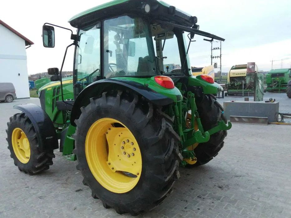 Ciągnik JOHN DEERE 5115M - Трактор: фото 3 Ciągnik JOHN DEERE 5115M - Трактор: фото 3