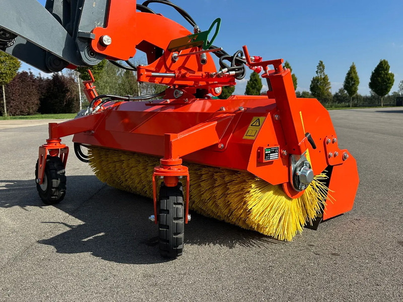 Holaras H-150 Veegmachine - Промышленная подметальная машина: фото 4 Holaras H-150 Veegmachine - Промышленная подметальная машина: фото 4
