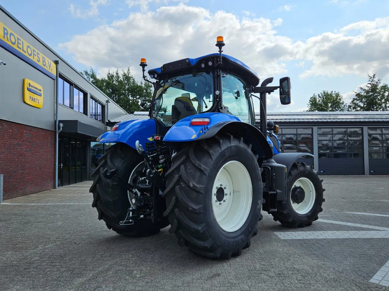 New Holland T7.210 Range command 50 km/h - Трактор: фото 3 New Holland T7.210 Range command 50 km/h - Трактор: фото 3