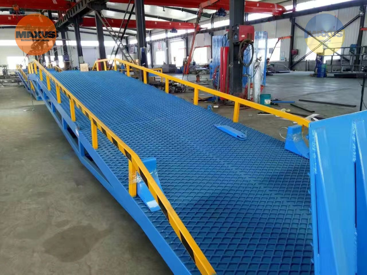 Maxus Mobilna Rampa załadunkowa 10ton/NEW mobile loading ramp with a capacity of 10 tons/NEUE mobile Ladebühne mit einer Kapazität von 10 Tonnen/Rampă mobilă de încărcare nouă cu capacitate de 10 tone/Maxus - Погрузочная рампа: фото 3 Maxus Mobilna Rampa załadunkowa 10ton/NEW mobile loading ramp with a capacity of 10 tons/NEUE mobile Ladebühne mit einer Kapazität von 10 Tonnen/Rampă mobilă de încărcare nouă cu capacitate de 10 tone/Maxus - Погрузочная рампа: фото 3