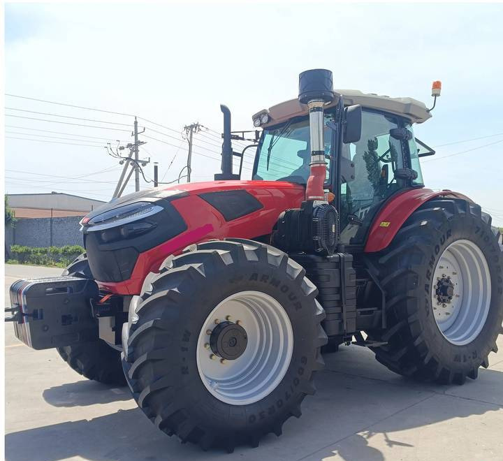 NEW MAXUS 260 HP 4x4 Tractor Warranty up to 10 YEARS НОВИЙ MAXUS 260 К.с. Трактор 4x4 Гарантія до 10 РОКІВ NOWY MAXUS 260 KM Ciągnik 4x4 Gwarancja do 10 LAT - Трактор: фото 2 NEW MAXUS 260 HP 4x4 Tractor Warranty up to 10 YEARS НОВИЙ MAXUS 260 К.с. Трактор 4x4 Гарантія до 10 РОКІВ NOWY MAXUS 260 KM Ciągnik 4x4 Gwarancja do 10 LAT - Трактор: фото 2
