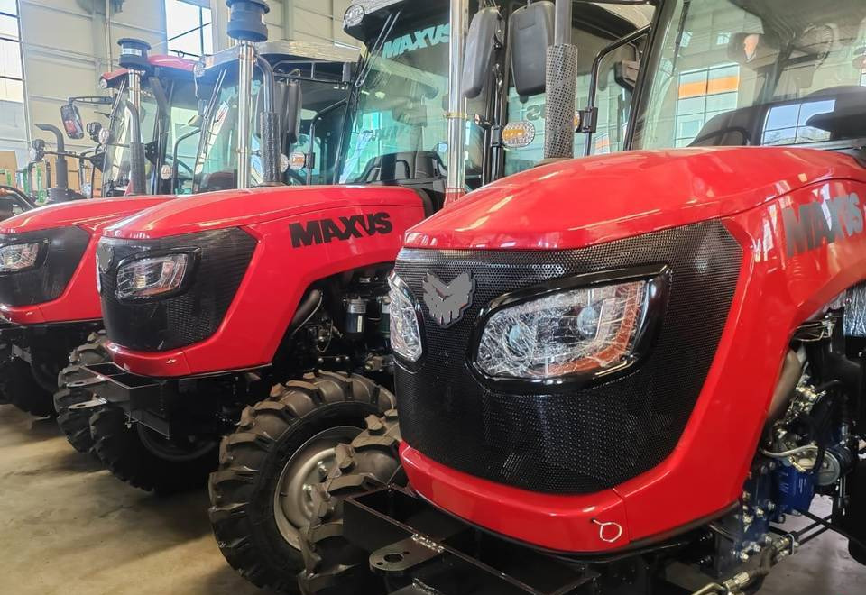 NEW MAXUS 70 HP 4x4 Export Tractor Warranty up to 10 YEARS НОВИЙ Трактор 70 К.с. 4x4 MAXUS Експорт Гарантія до 10 РОКІВ NOWY Ciągnik 70 KM 4x4 MAXUS Export Gwarancja do 10 LAT - Трактор: фото 4 NEW MAXUS 70 HP 4x4 Export Tractor Warranty up to 10 YEARS НОВИЙ Трактор 70 К.с. 4x4 MAXUS Експорт Гарантія до 10 РОКІВ NOWY Ciągnik 70 KM 4x4 MAXUS Export Gwarancja do 10 LAT - Трактор: фото 4