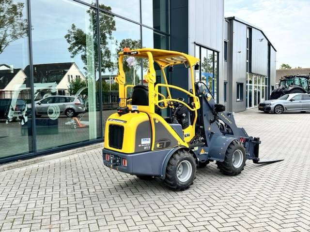 Eurotrac W11 Minishovel NEW! - Компактный фронтальный погрузчик: фото 4 Eurotrac W11 Minishovel NEW! - Компактный фронтальный погрузчик: фото 4