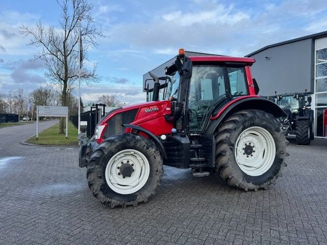 Valtra N123 Hitech5 - Трактор: фото 2 Valtra N123 Hitech5 - Трактор: фото 2