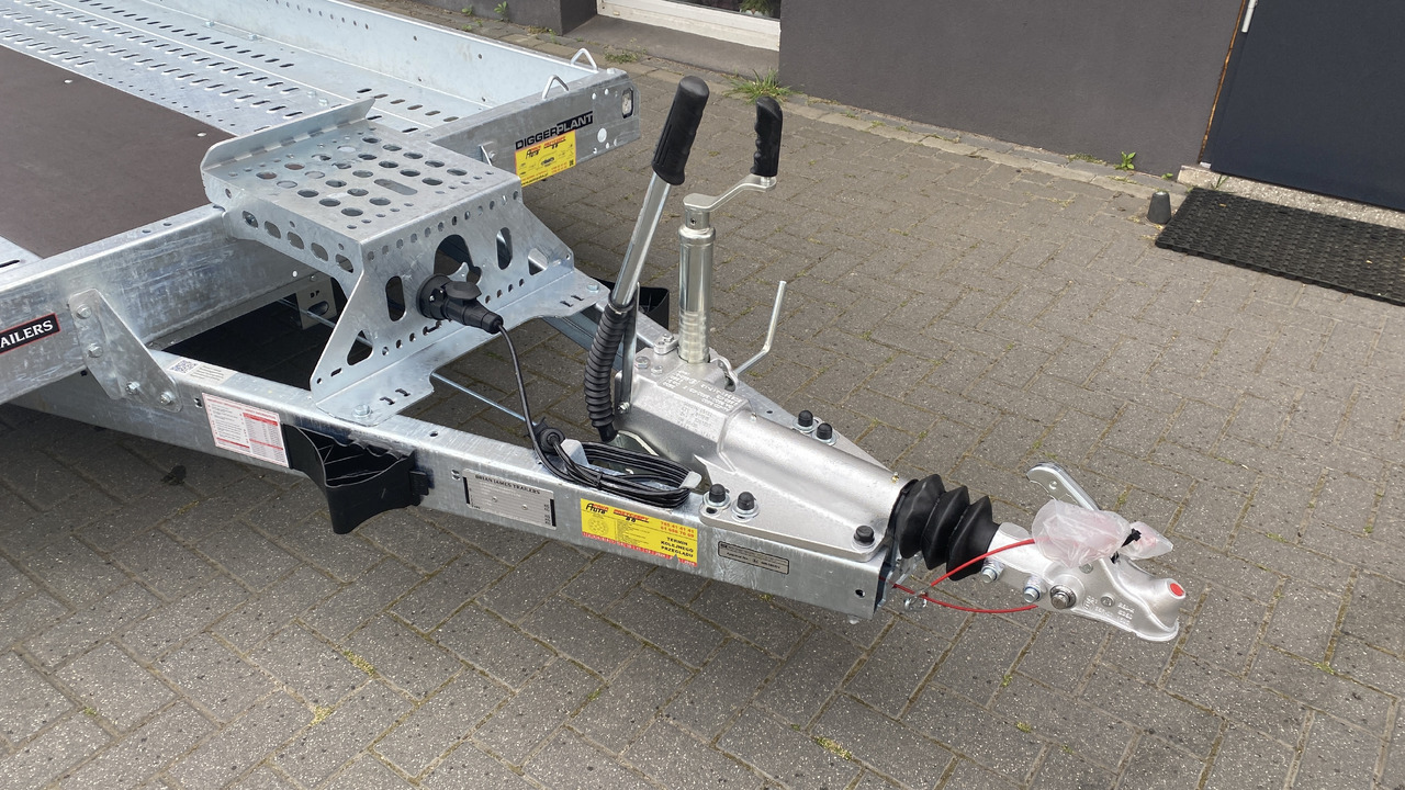 PRZYCZEPA BRIAN JAMES TRAILERS LAWETA KOPARKI MINIKOPARKI 3500KG 320x170 / BRIAN JAMES TRAILERS Excavator/Miniexcavator Flatbed Trailer 3500KG 320x170 - Прицеп для спецтехники: фото 5 PRZYCZEPA BRIAN JAMES TRAILERS LAWETA KOPARKI MINIKOPARKI 3500KG 320x170 / BRIAN JAMES TRAILERS Excavator/Miniexcavator Flatbed Trailer 3500KG 320x170 - Прицеп для спецтехники: фото 5