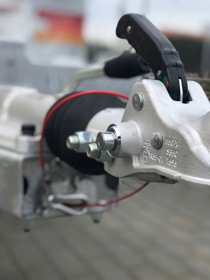 PRZYCZEPA LAWETA KOPARKI MINIKOPARKI 370x170 CM, 3500 KG / EXCAVATOR MINI EXCAVATOR TRANSPORTER TRAILER 370x170 CM, DMC 3500 KG - Прицеп для спецтехники: фото 3 PRZYCZEPA LAWETA KOPARKI MINIKOPARKI 370x170 CM, 3500 KG / EXCAVATOR MINI EXCAVATOR TRANSPORTER TRAILER 370x170 CM, DMC 3500 KG - Прицеп для спецтехники: фото 3