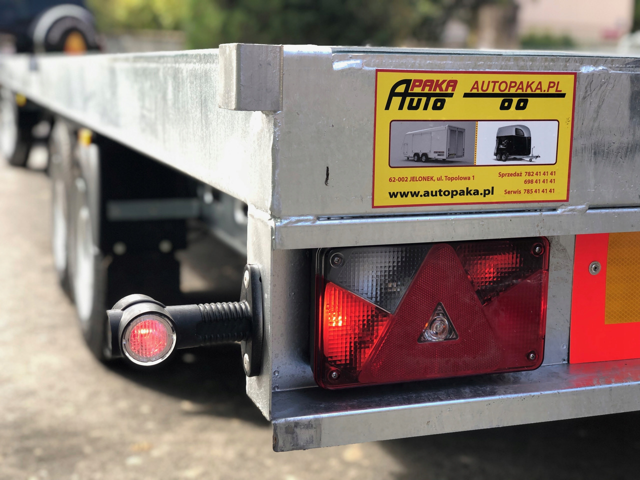 Новый Прицеп бортовой/ Платформа PRZYCZEPA OBROTNICA PLATFORMA 8m 3500 KG / TURNTABLE PLATFORM TRAILER 8m 3500 KG: фото 9