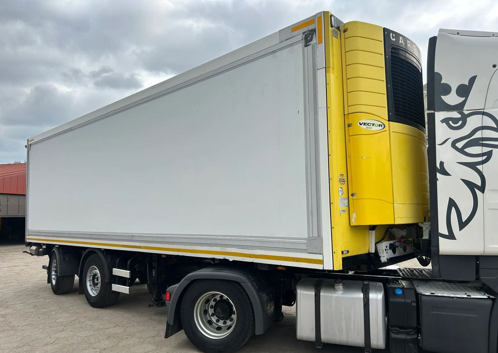 Krone CARRIER VECTOR 1550 / 2 OSIE / 22 PALETY / OŚ SKRĘTNA / WINDA + ROLETA !! - Полуприцеп-рефрижератор: фото 2 Krone CARRIER VECTOR 1550 / 2 OSIE / 22 PALETY / OŚ SKRĘTNA / WINDA + ROLETA !! - Полуприцеп-рефрижератор: фото 2