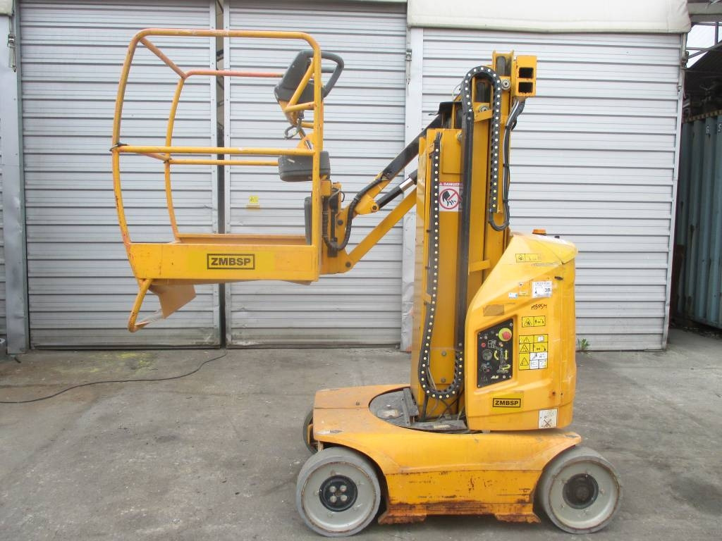 JLG Toucan 8 E - Вертикальный мачтовый подъемник: фото 1 JLG Toucan 8 E - Вертикальный мачтовый подъемник: фото 1