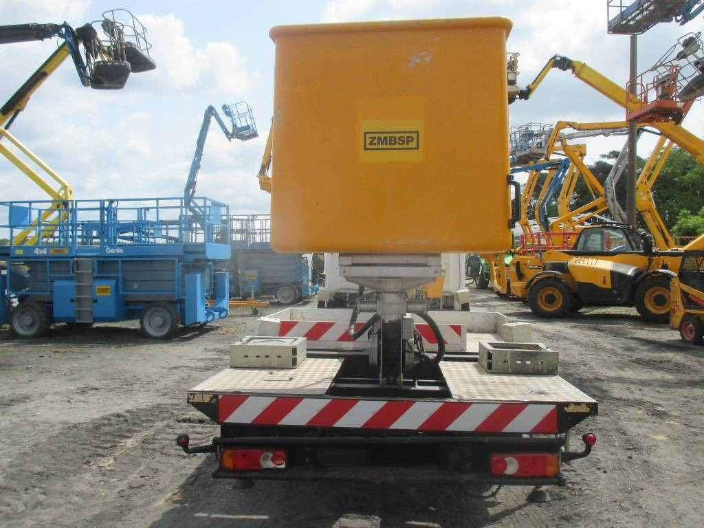 Multitel MT 202 DS  - Грузовик с подъемником: фото 4 Multitel MT 202 DS  - Грузовик с подъемником: фото 4