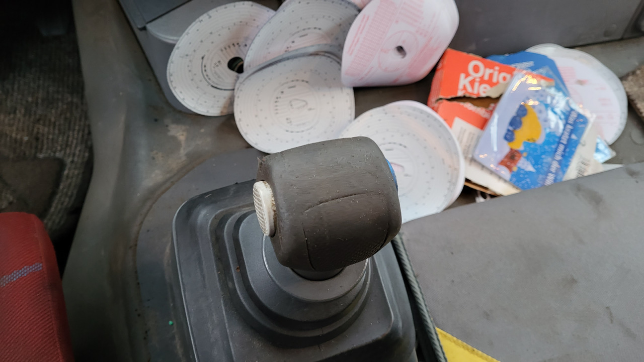 Грузовик IVECO MAGIRUS AT26 430: фото 21