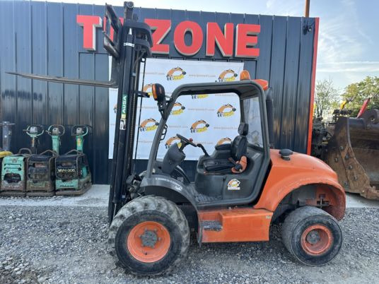 Ausa C200HX4 4X4 à 17900 € HT - Внедорожный погрузчик: фото 4 Ausa C200HX4 4X4 à 17900 € HT - Внедорожный погрузчик: фото 4