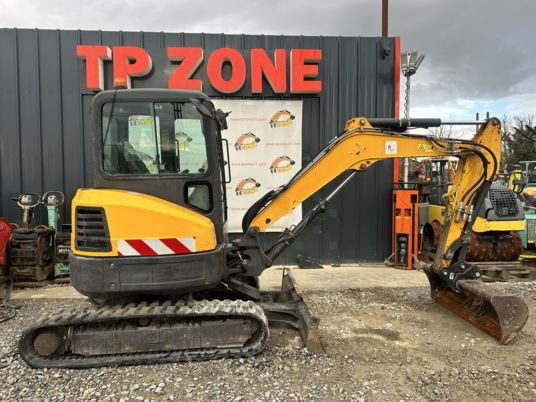 Bobcat E35 CLIM à 22 500 € HT - Мини-экскаватор: фото 1 Bobcat E35 CLIM à 22 500 € HT - Мини-экскаватор: фото 1