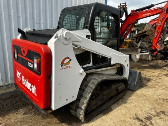 Bobcat T450 à 19900 € HT - Гусеничный мини-погрузчик: фото 1 Bobcat T450 à 19900 € HT - Гусеничный мини-погрузчик: фото 1